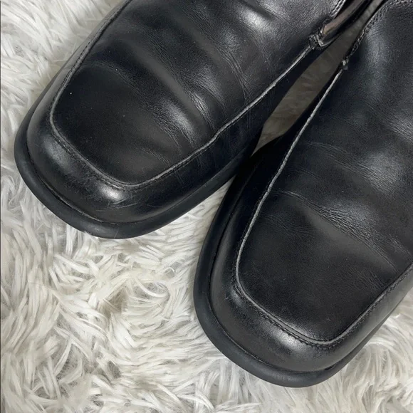 Salvatore Ferragamo Black Leather Slip-On Loafers